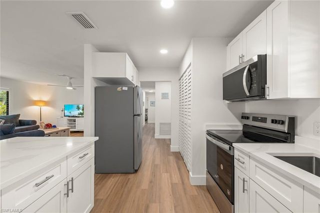 5117 Sea Bell RD # D204, Sanibel, FL 33957