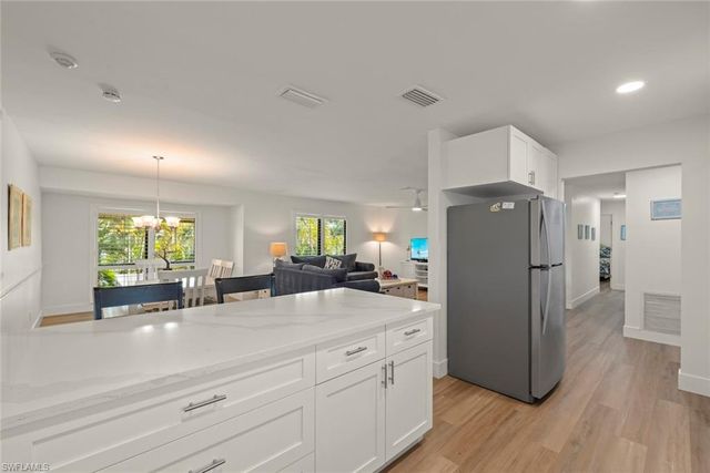 5117 Sea Bell RD # D204, Sanibel, FL 33957