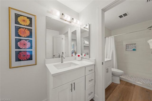 5117 Sea Bell RD # D204, Sanibel, FL 33957