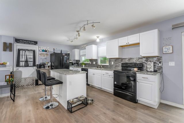 6430 N Longmont St, Park City, KS 67219