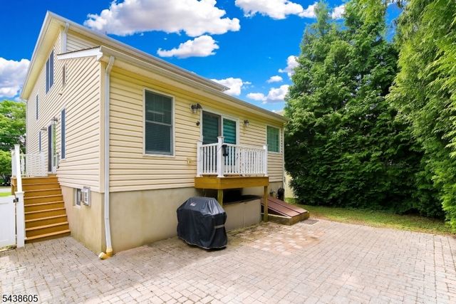 536 Willow Ave, Garwood Boro, NJ 07027
