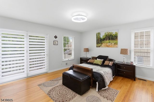 536 Willow Ave, Garwood Boro, NJ 07027