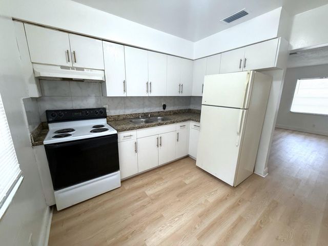 4130 NW 31st Terrace 1, Lauderdale Lakes, FL 33309
