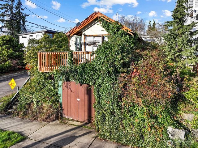 4500 S Brandon Street, Seattle, WA 98118