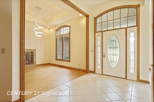 3820 Prairie Creek Lane, Saginaw Twp, MI 48603