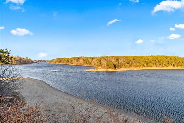 242 Edgewater Dr E, Falmouth, MA 02536