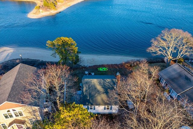 242 Edgewater Dr E, Falmouth, MA 02536