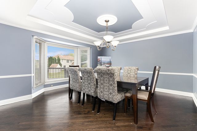 4072 Broadmoor Circle, Naperville, IL 60564