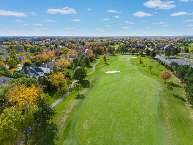 4072 Broadmoor Circle, Naperville, IL 60564