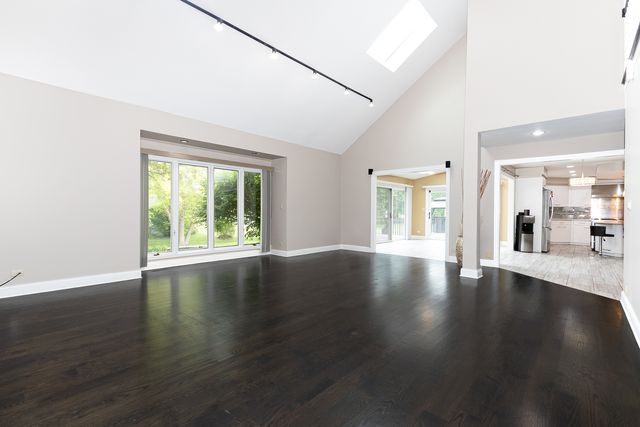 4072 Broadmoor Circle, Naperville, IL 60564
