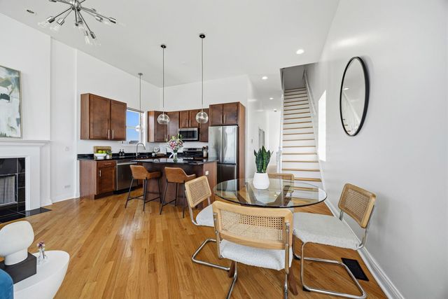 2535 W Flournoy Street 3, Chicago, IL 60612