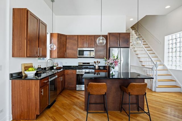 2535 W Flournoy Street 3, Chicago, IL 60612
