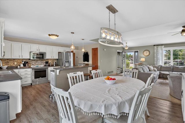 906 Patricia Court, Elkhorn, WI 53121