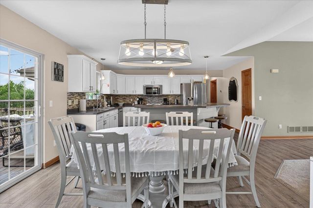 906 Patricia Court, Elkhorn, WI 53121