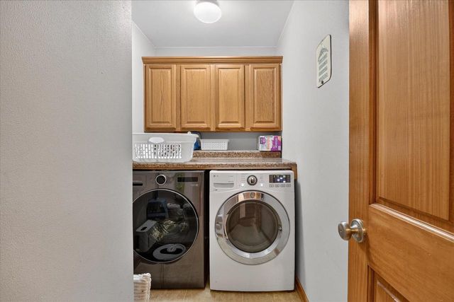 906 Patricia Court, Elkhorn, WI 53121