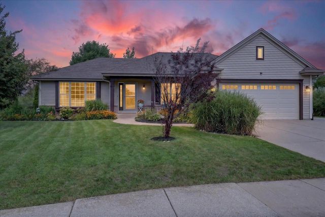 906 Patricia Court, Elkhorn, WI 53121