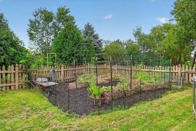 906 Patricia Court, Elkhorn, WI 53121