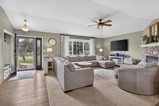 906 Patricia Court, Elkhorn, WI 53121