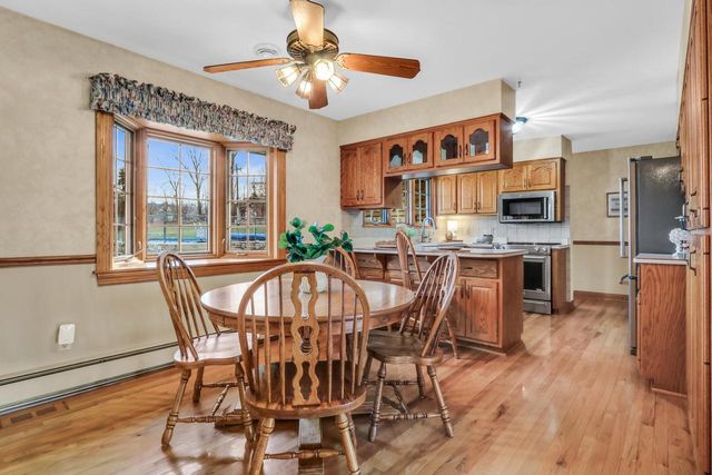 N17W27387 Lakefield DRIVE, Pewaukee, WI 53072