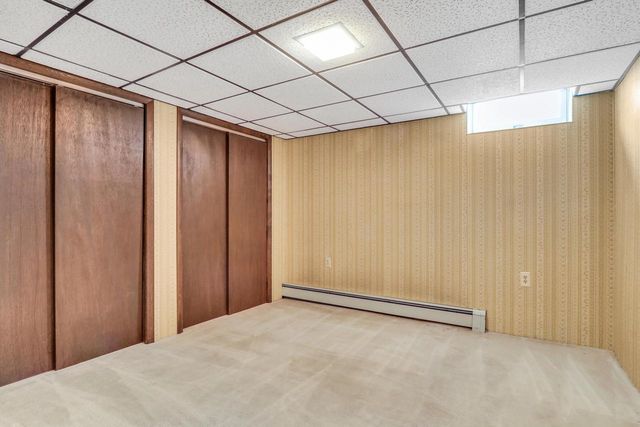 N17W27387 Lakefield DRIVE, Pewaukee, WI 53072