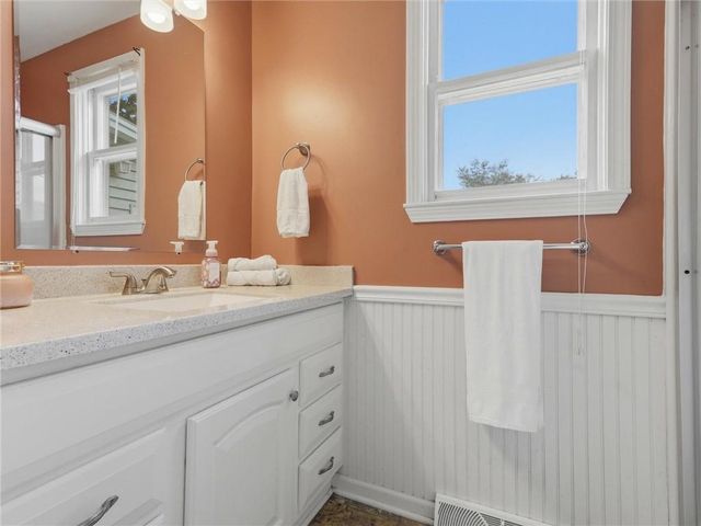 1300 Kearney Road, Excelsior Springs, MO 64024