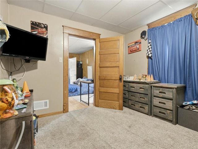 1300 Kearney Road, Excelsior Springs, MO 64024