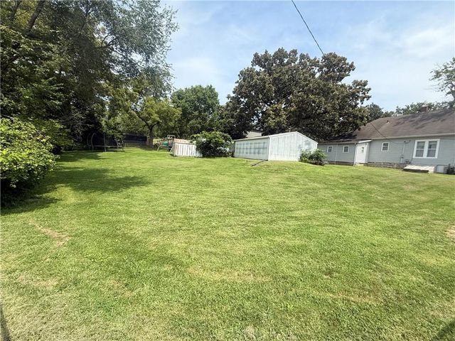 1300 Kearney Road, Excelsior Springs, MO 64024