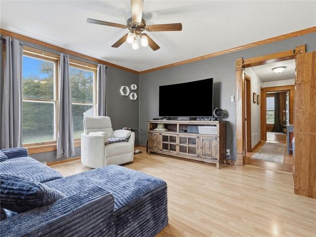 1300 Kearney Road, Excelsior Springs, MO 64024