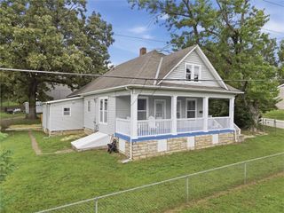 1300 Kearney Road, Excelsior Springs, MO 64024