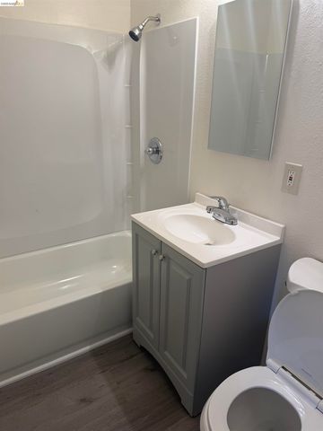 14761 S San Pablo 6, San Pablo, CA 94806