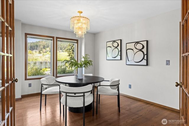 1808 E Lola Beach Lane, Oak Harbor, WA 98277