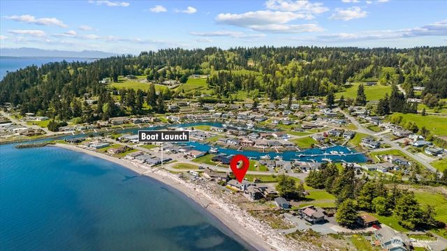 1808 E Lola Beach Lane, Oak Harbor, WA 98277