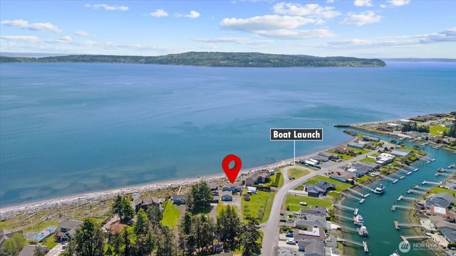 1808 E Lola Beach Lane, Oak Harbor, WA 98277