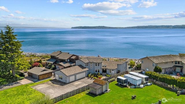 1808 E Lola Beach Lane, Oak Harbor, WA 98277