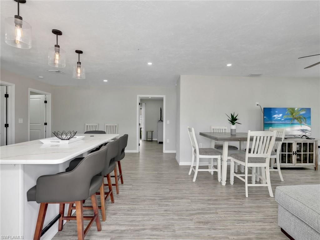 195 Hibiscus DR, FORT MYERS BEACH, FL 33931 — photo 4