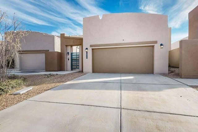 1472 Tierra Verde Loop, Los Lunas, NM 87031