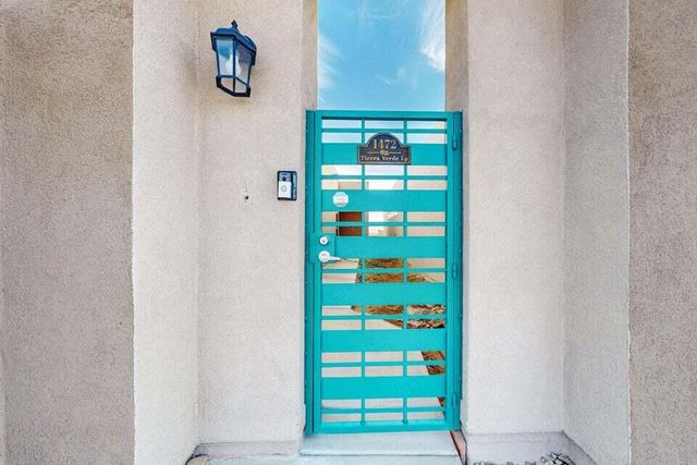 1472 Tierra Verde Loop, Los Lunas, NM 87031