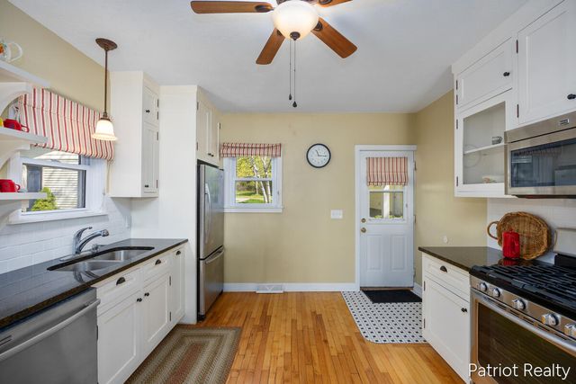 6702 W Lake Drive, Fremont, MI 49412