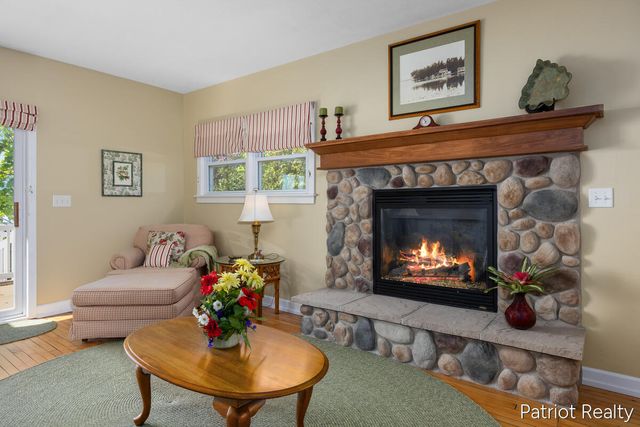 6702 W Lake Drive, Fremont, MI 49412