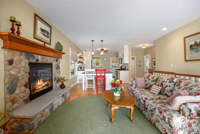 6702 W Lake Drive, Fremont, MI 49412