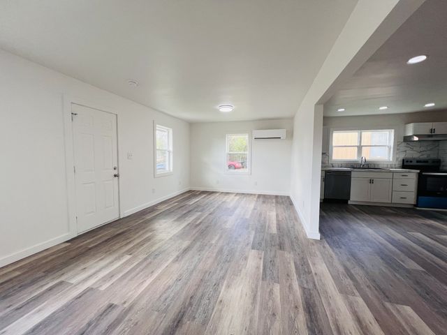 305 S Polk St, Tullahoma, TN 37388