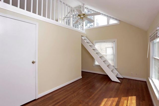 2321 Sheridan Street, Houston, TX 77030