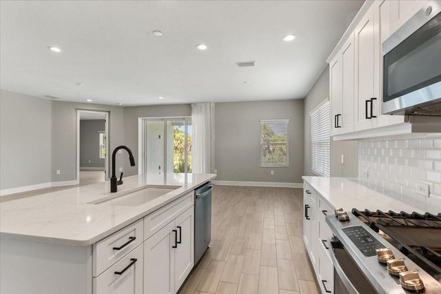 10214 CRYSTAL ISLES CIRCLE, Sarasota, FL 34241