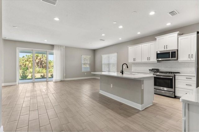 10214 CRYSTAL ISLES CIRCLE, Sarasota, FL 34241