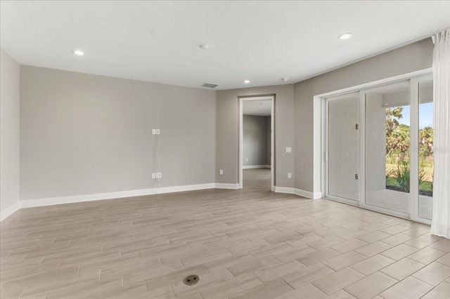 10214 CRYSTAL ISLES CIRCLE, Sarasota, FL 34241
