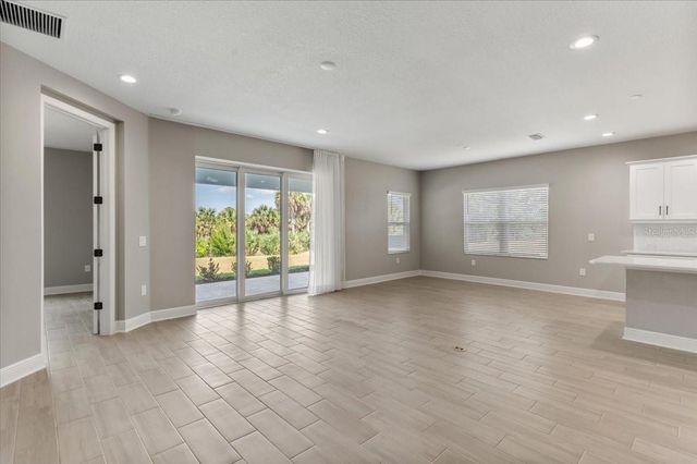 10214 CRYSTAL ISLES CIRCLE, Sarasota, FL 34241