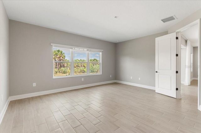 10214 CRYSTAL ISLES CIRCLE, Sarasota, FL 34241