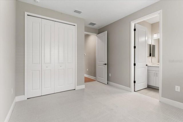 10214 CRYSTAL ISLES CIRCLE, Sarasota, FL 34241