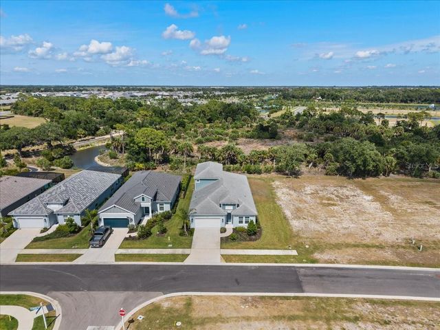 10214 CRYSTAL ISLES CIRCLE, Sarasota, FL 34241