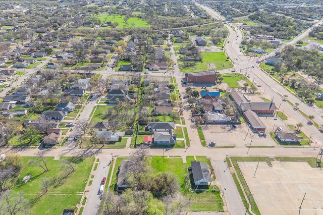 1054 Bransford Street, Fort Worth, TX 76104